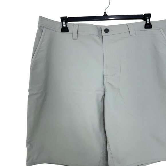 George Mens Light Gray Shorts SZ 42 Nylon Blend Golf Outdoor Activewear 9 inseam - Picture 9 of 9